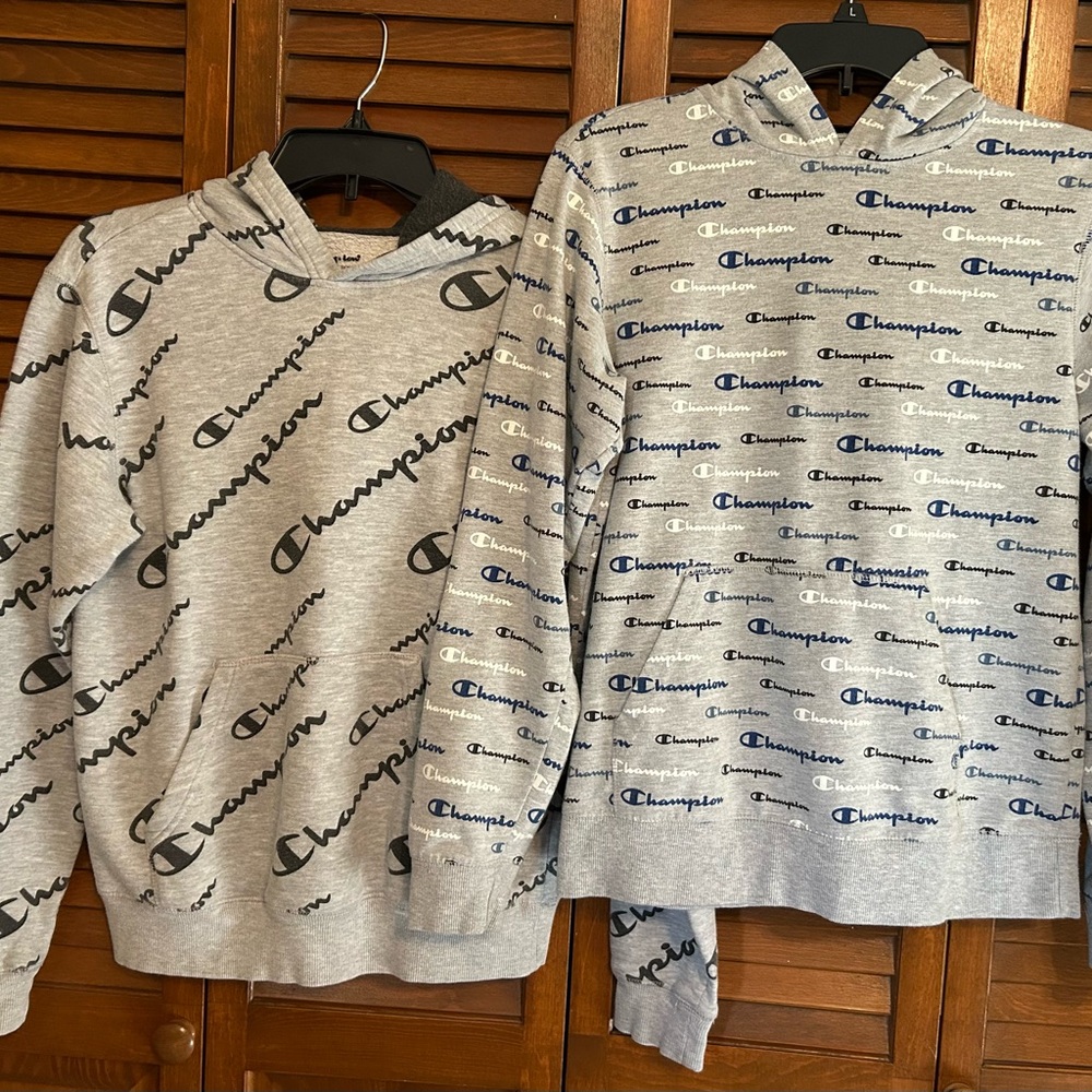 Champion Men's Grey Hoodie